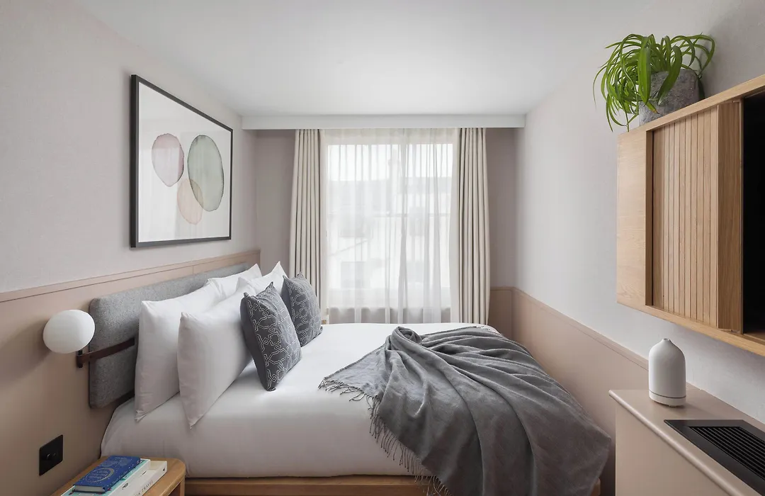 Inhabit Queen'S Gardens, A Member Of Design Hotels-1